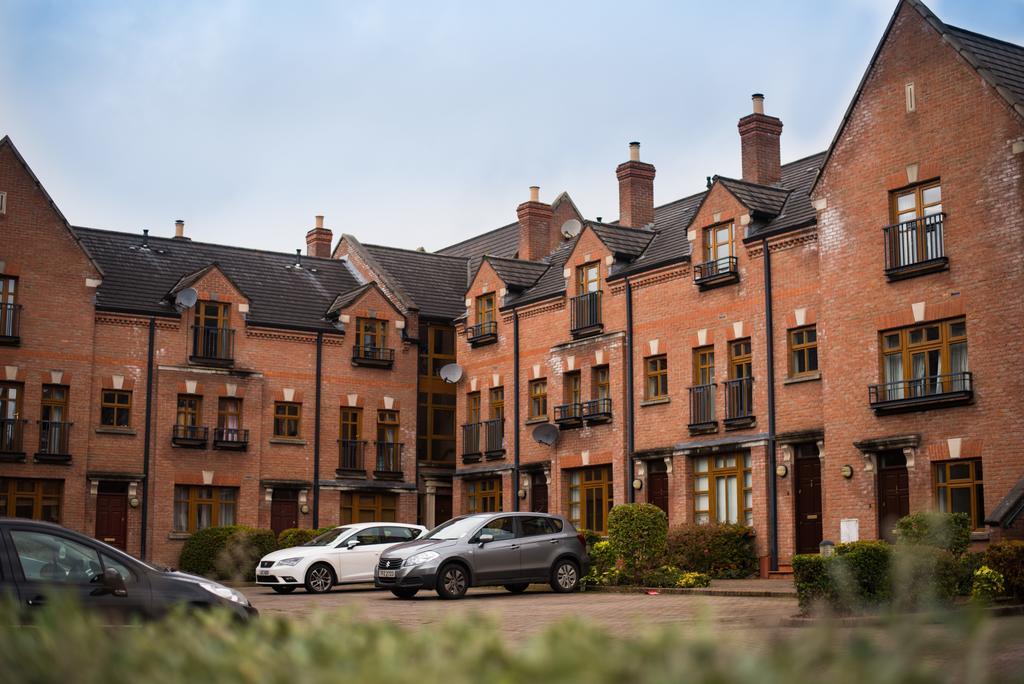 Big Fish Homes - The Cloisters Belfast Eksteriør bilde